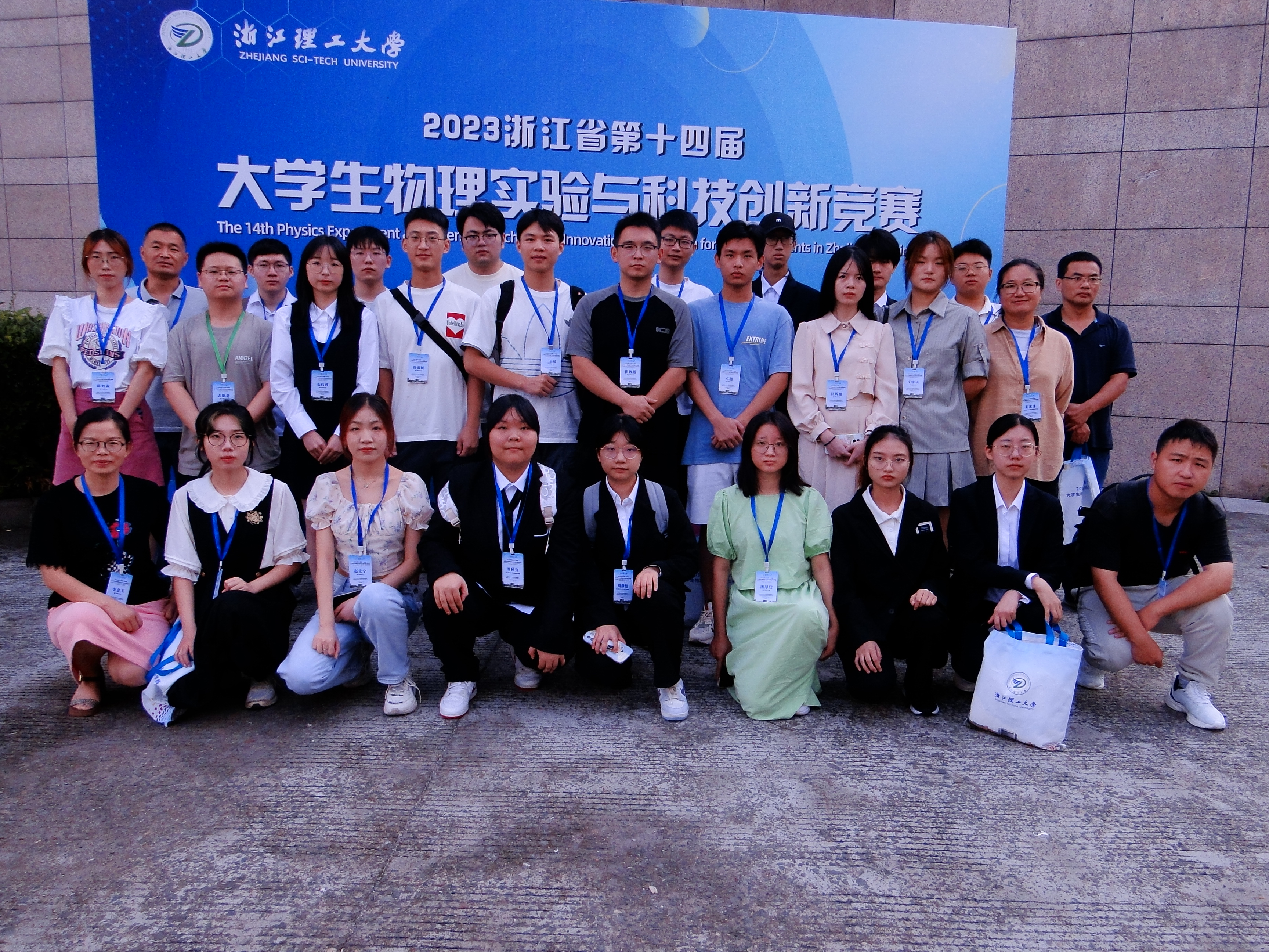4e9a2af0706bae8623ff8918fd40ff1.jpg 4e9a2af0706bae8623ff8918fd40ff1.jpg